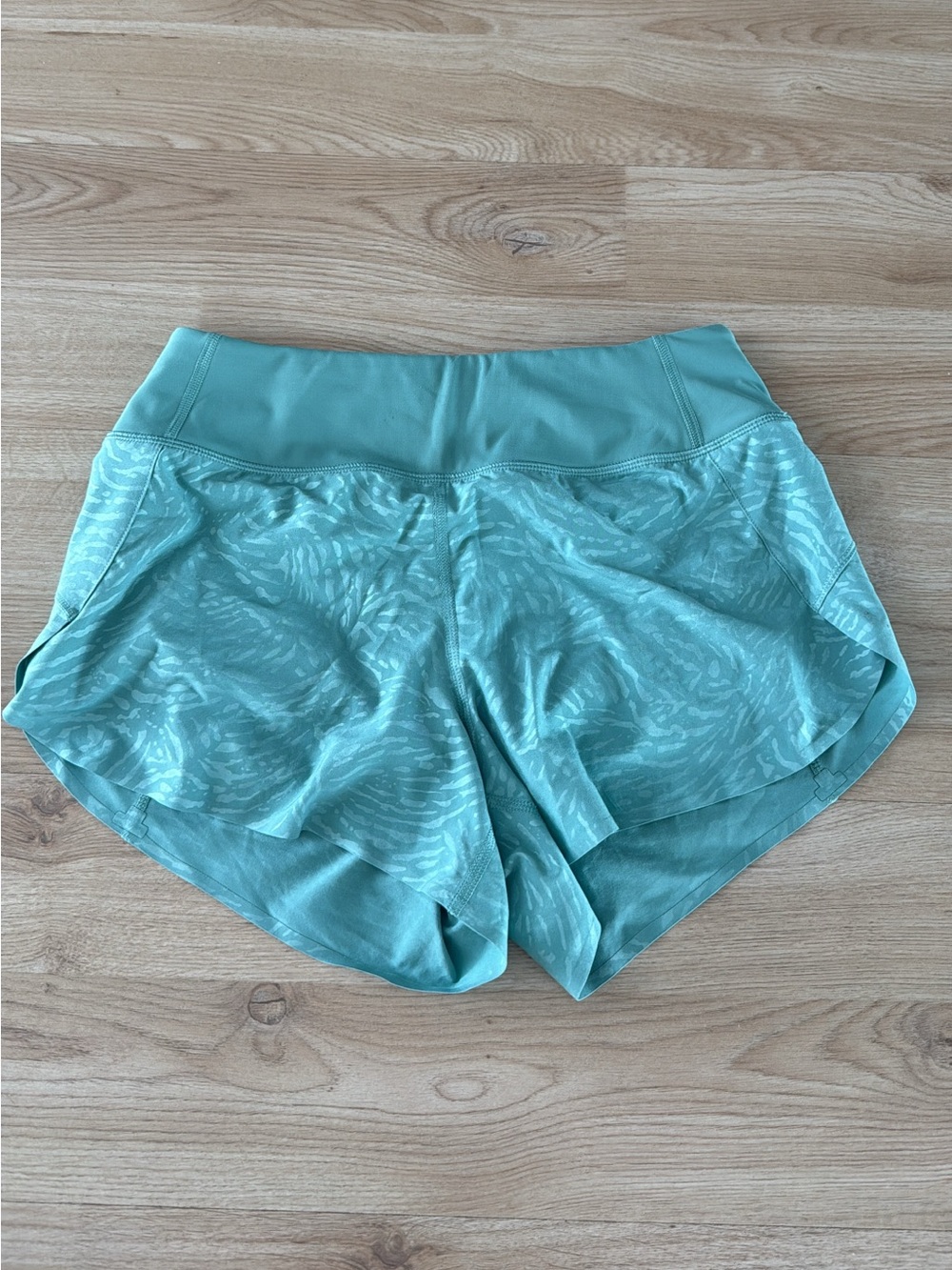 Athleta Aqua Printed Training Shorts